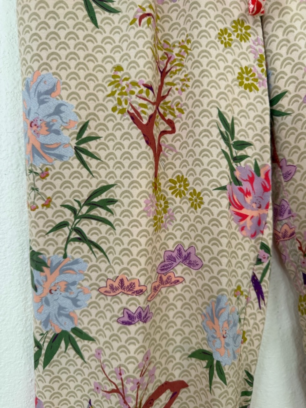 Viscose Cost Plus World Market Beige Floral Lounge Pants with Pink and Red S/M - Picture 6 of 9